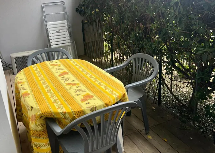 Pres De La * Le Lavandou